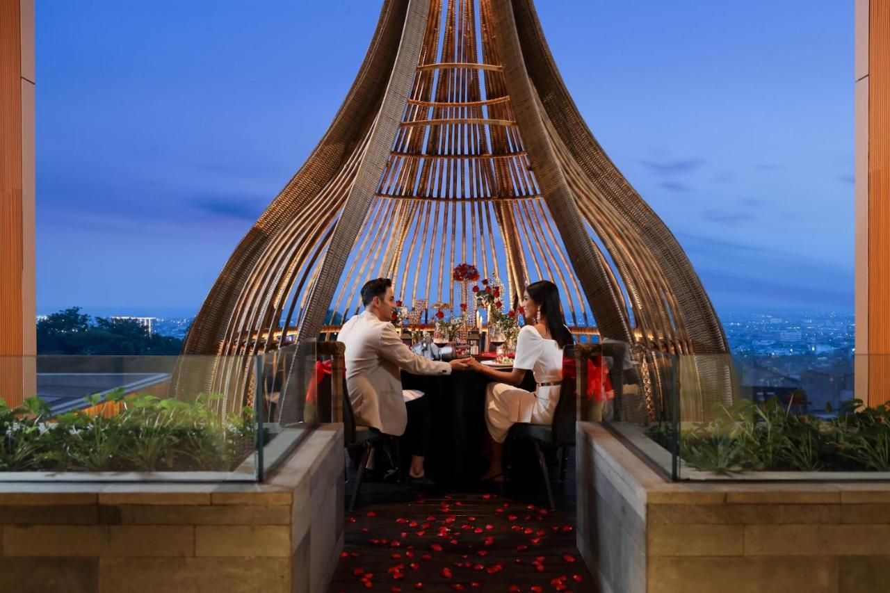 Padma Hotel Semarang Exterior foto